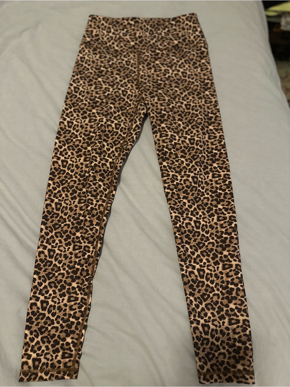 aerie leopard print leggings - like new